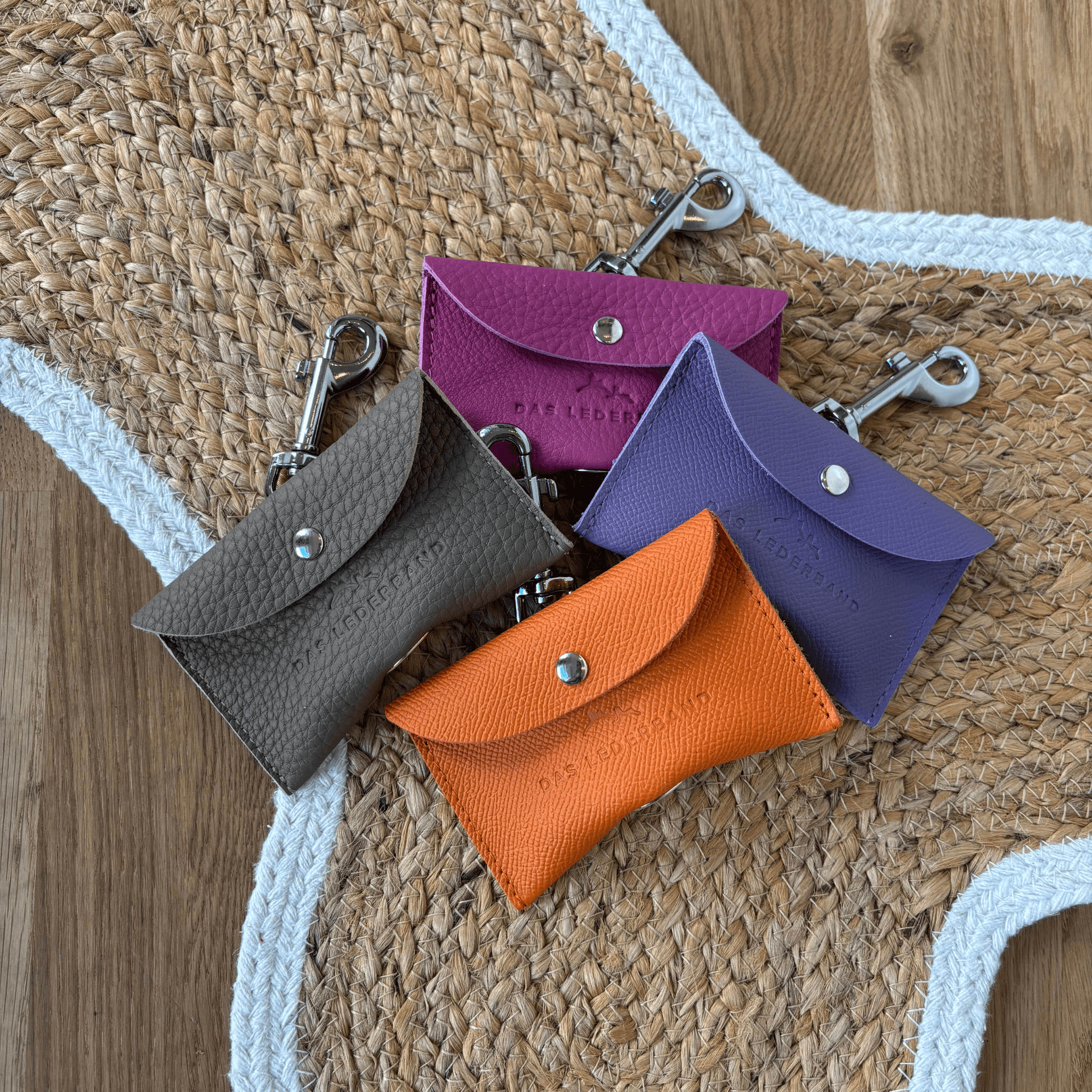 Hundepose holder - Skinn