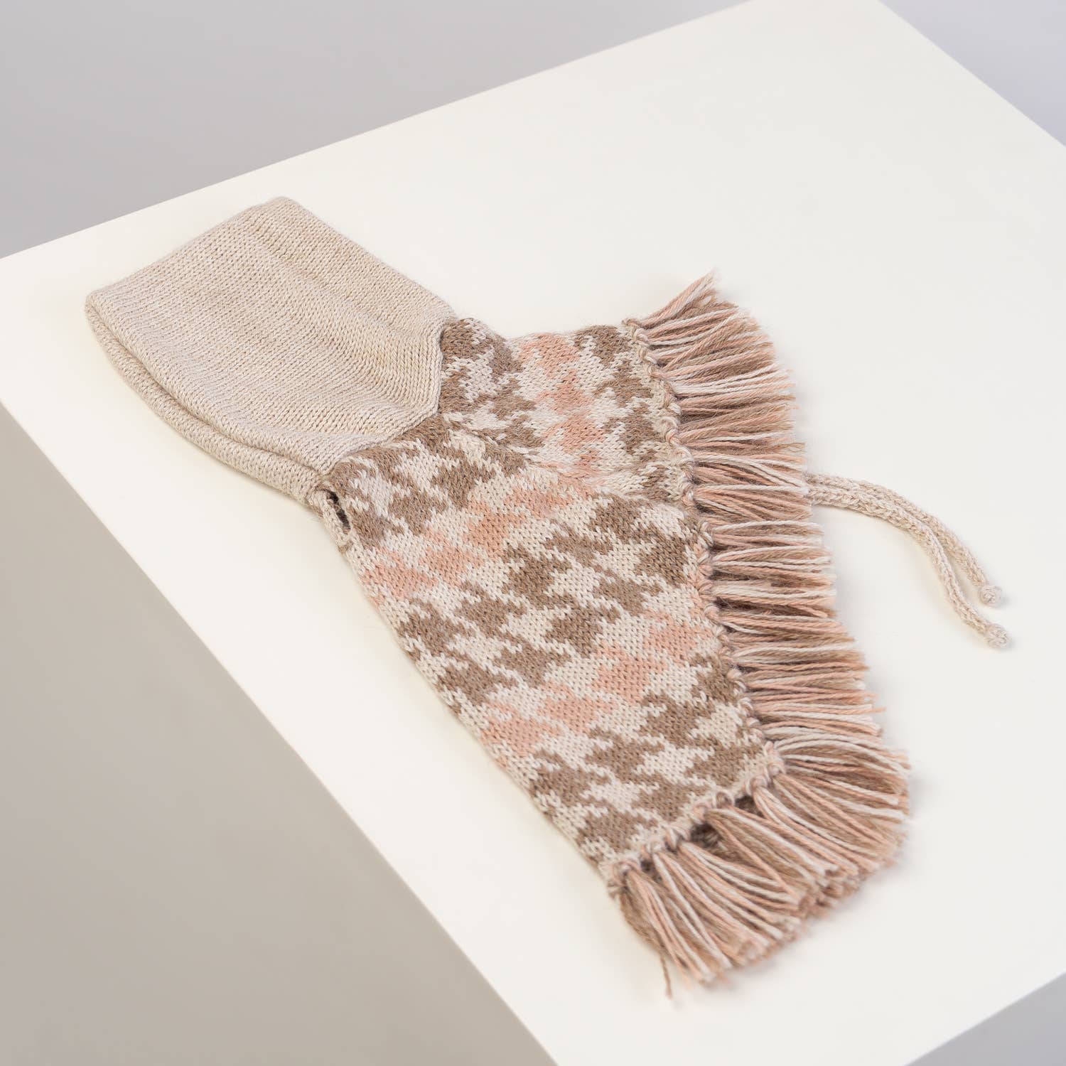 Soft Houndstooth – Alpaca Hundegenser/Poncho