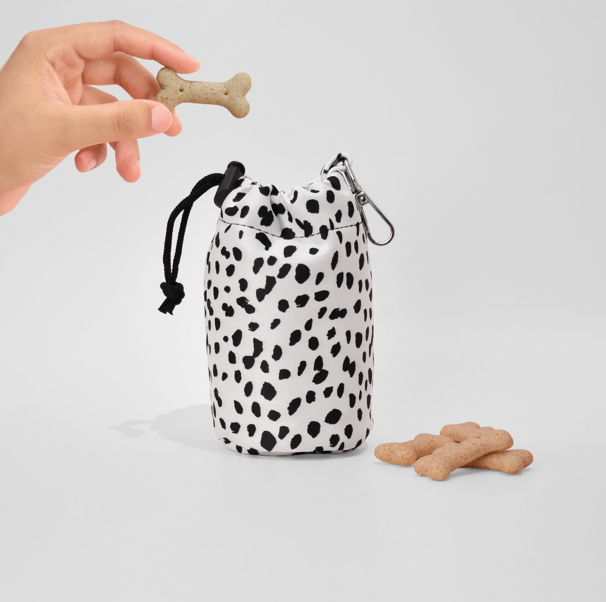Monochrome Spots - Godbitpose med snøring