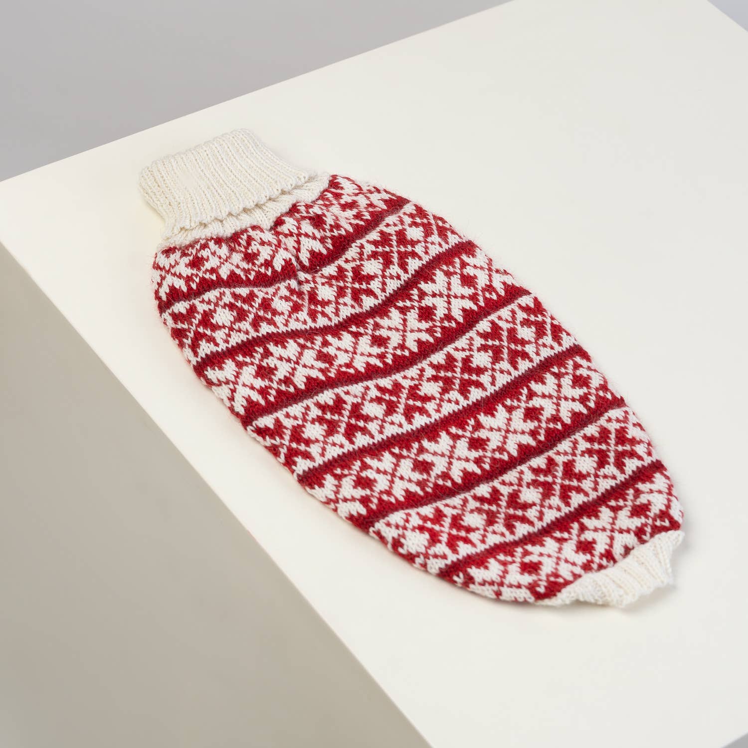 Snowflake Red – Alpakka ullgenser | Limited Edition