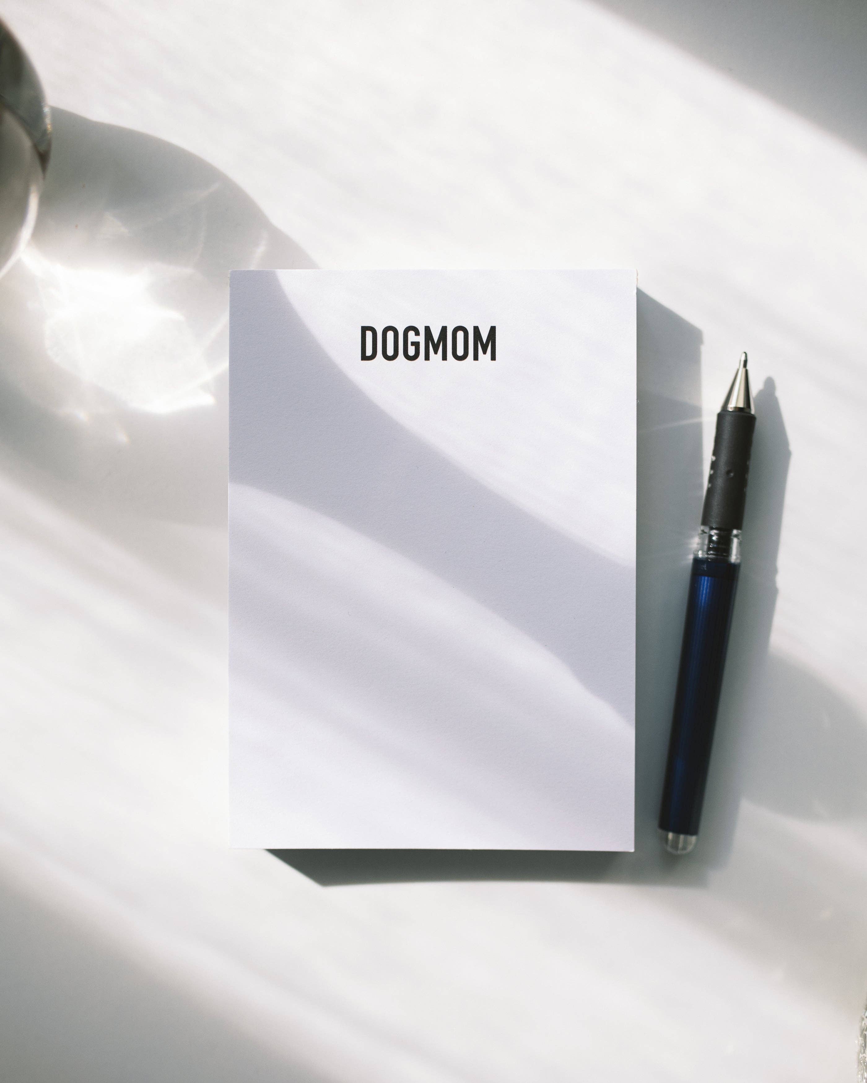 DOGMOM - A6 Nottatblokk