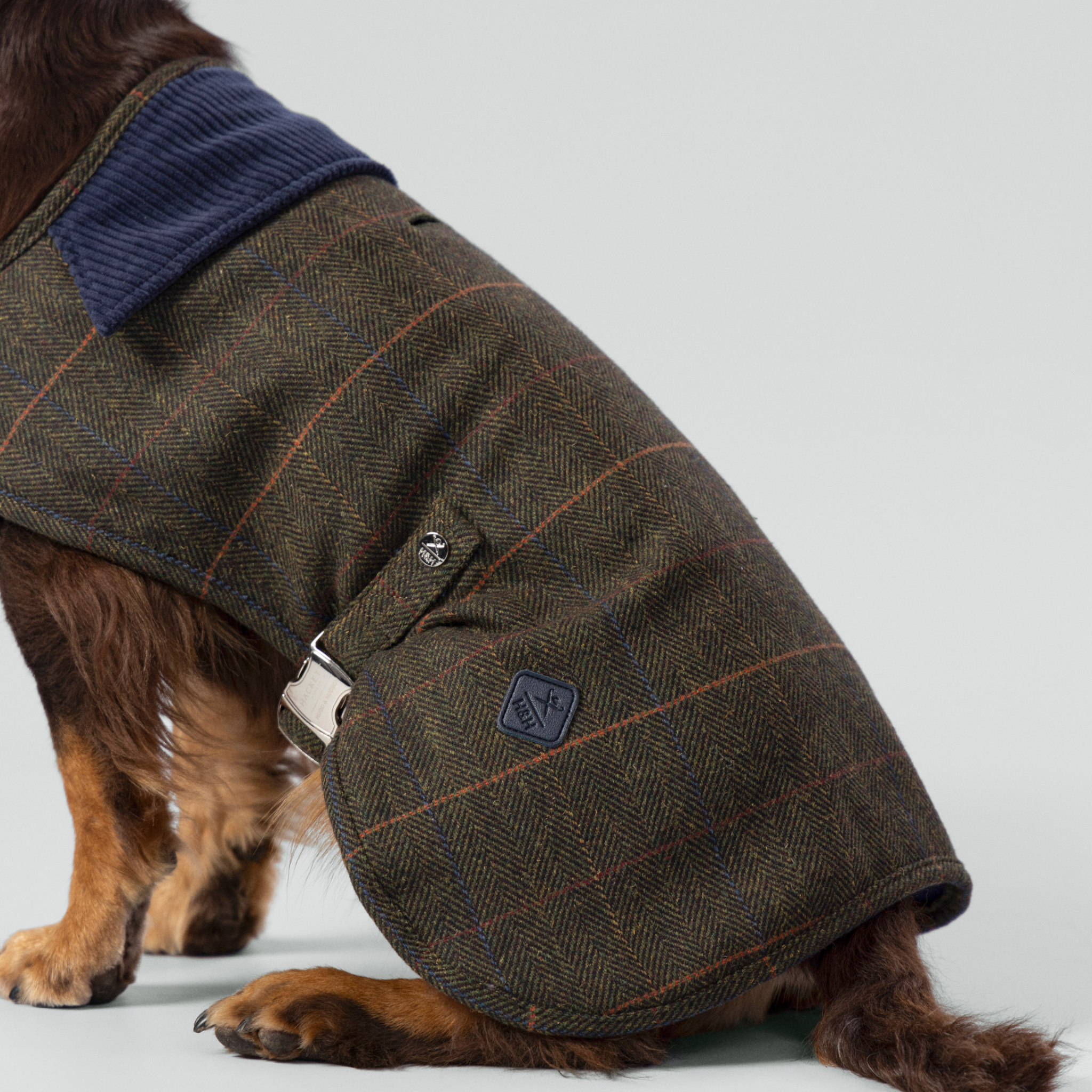 Hackett x Hugo & Hudson – Tweed hundejakke | Dark Green Checked Herringbone