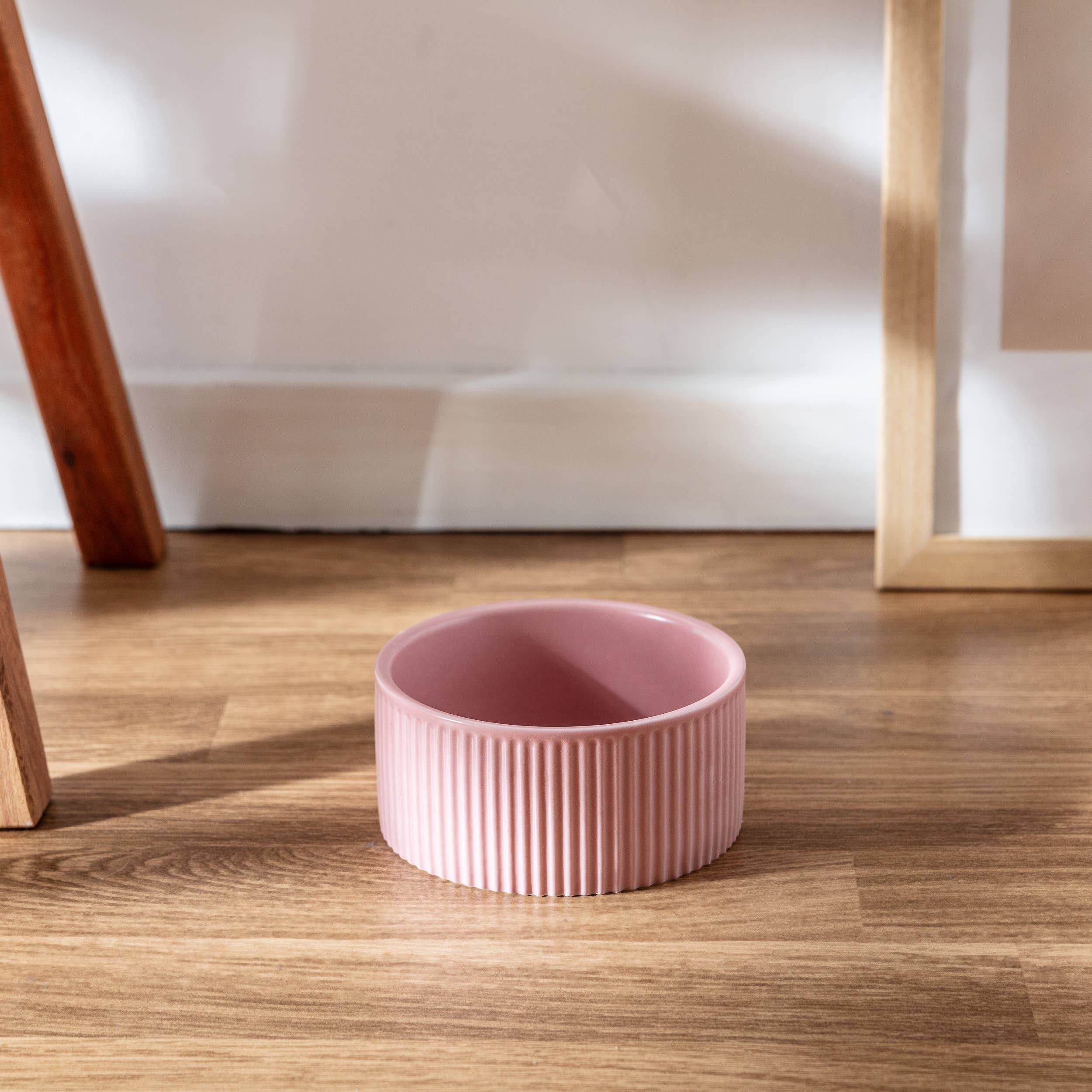 Jardin Ribbed – Rosa matskål til hund