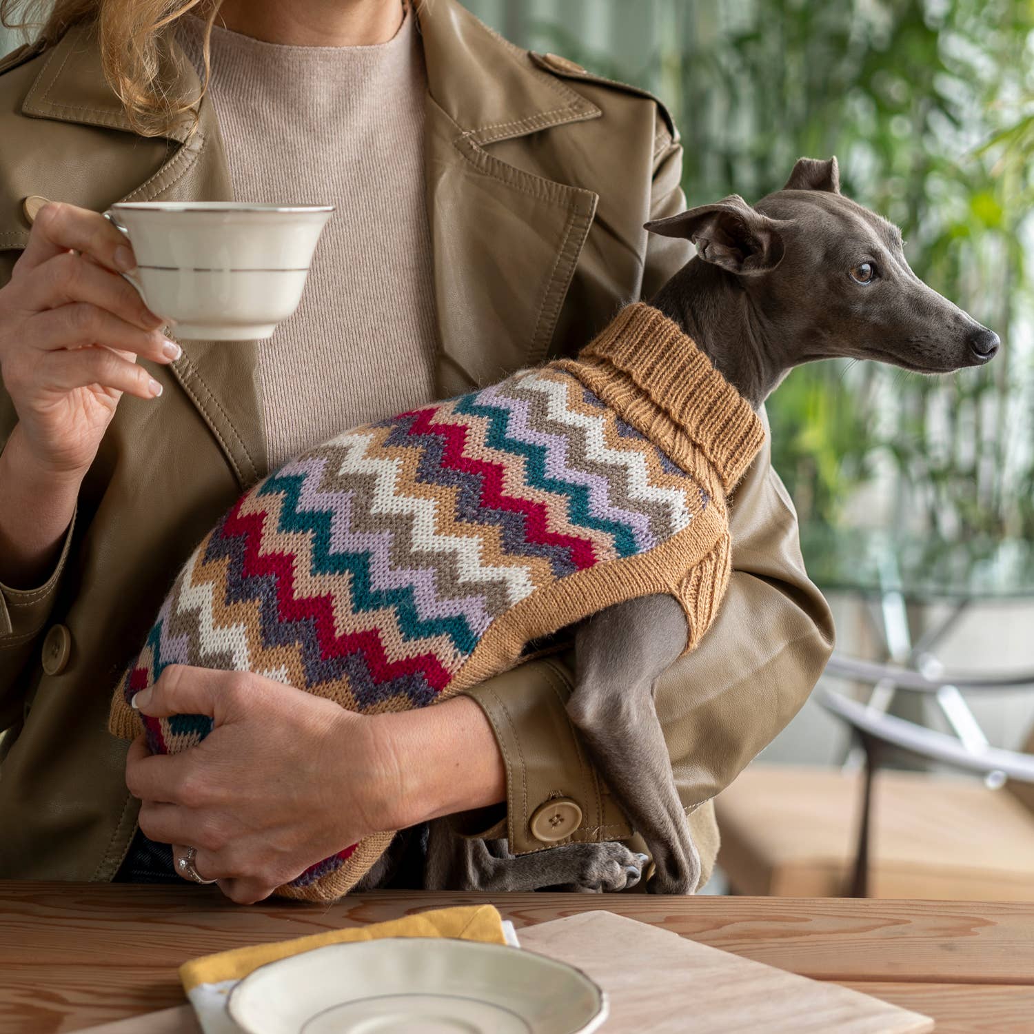 Camel Chevron Knit – Ullgenser til hund